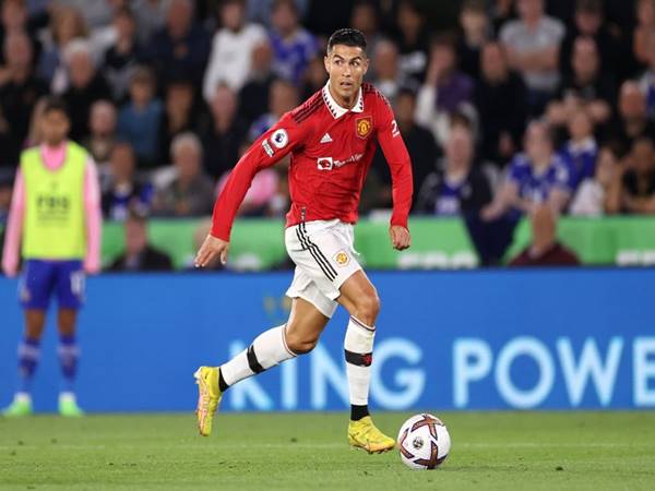 Bóng đá QT tối 09/9: Ronaldo nỗ lực thả thính Napoli