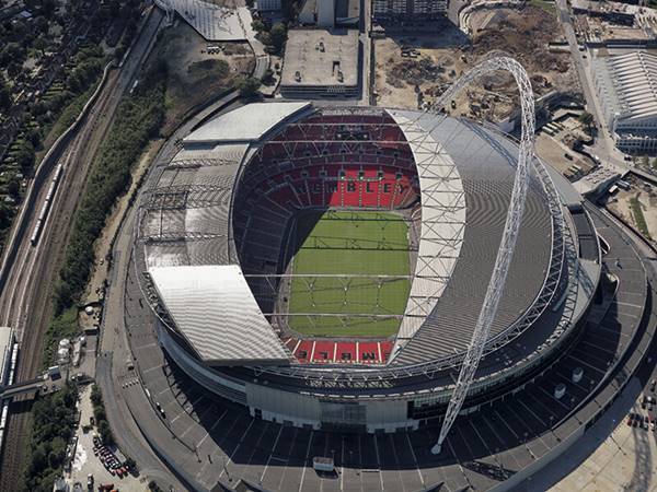 Sân Wembley của CLB nào? Những kỷ niệm đáng nhớ tại sân Wembley