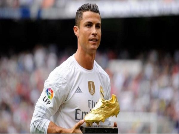 Tiểu sử sự nghiệp và các danh hiệu của Ronaldo đã đạt được
