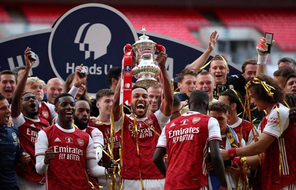 Arsenal giành cúp FA