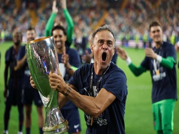 Bóng đá QT: HLV Luis Enrique cân bằng thành tích tại Barca