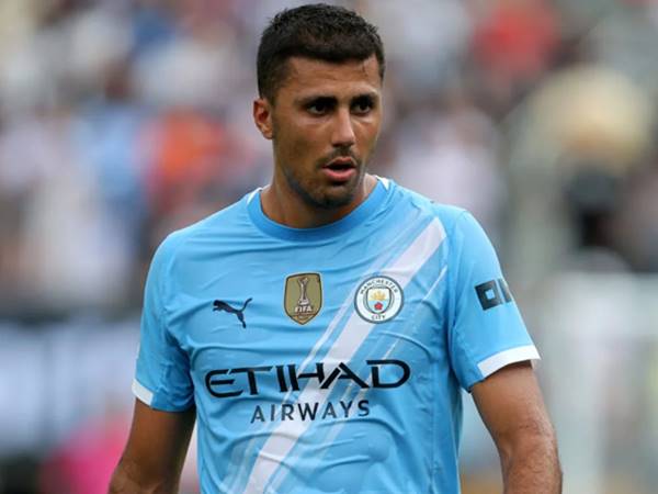 Những tiền vệ Man City hàng đầu hiện nay