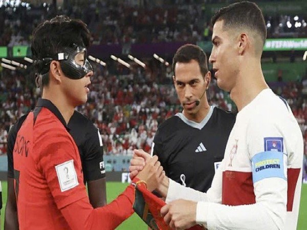 Vượt qua Ronaldo biểu tượng của sự công nhận và chuyển giao thế hệ