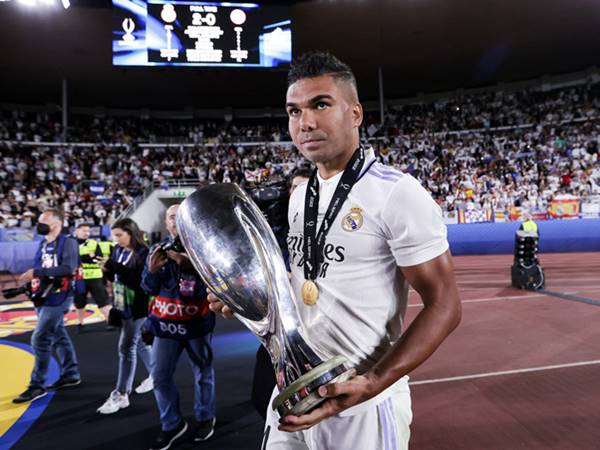 Sự nghiệp đỉnh cao của tiền vệ Casemiro