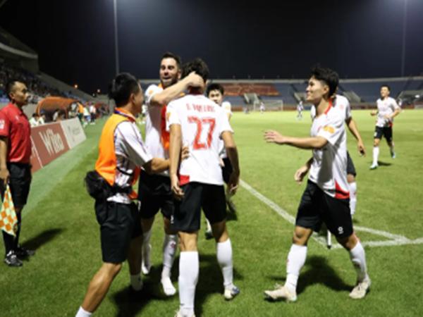 Chiến thắng quan trọng giúp Công an TP.HCM trở lại top đầu