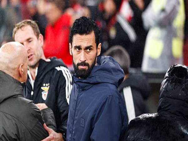 Tin Real Madrid: HLV Arbeloa tiết lộ lý do Real để thua Benfica